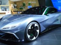 Apollo raddoppia con il concept elettrico EVision S e l’hypercar Project Evo