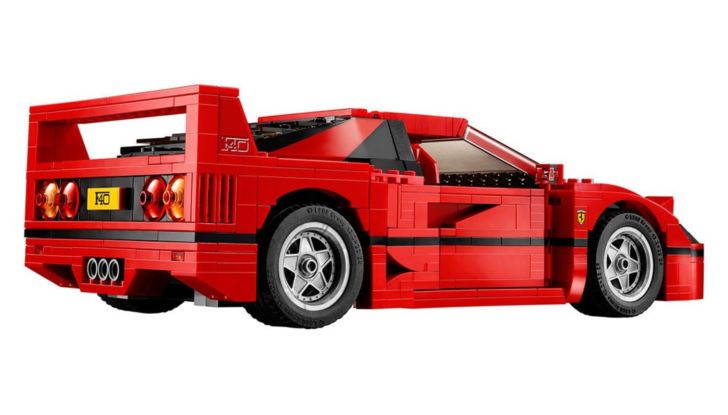 A Legoland in California arriva la Ferrari F40 in formato mattoncino! - Foto 11 di 15