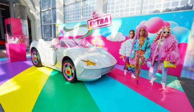 L’auto di Barbie a grandezza naturale… è una Fiat 500 elettrica!