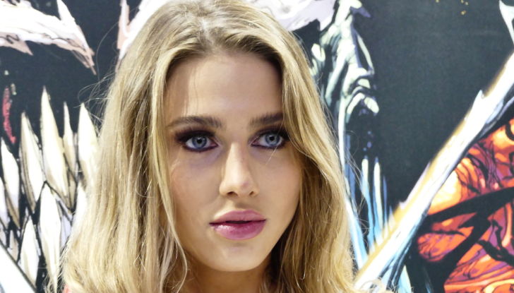 LE più belle ragazze di EICMA 2021 - Foto 2 di 51