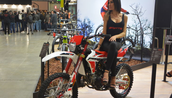 LE più belle ragazze di EICMA 2021 - Foto 8 di 51