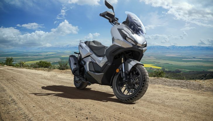 Honda ADV 350: ad Eicma 2021 debutta il fratello minore dell’X-ADV - Foto 10 di 16