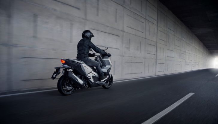 Honda ADV 350: ad Eicma 2021 debutta il fratello minore dell’X-ADV - Foto 14 di 16