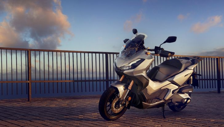 Honda ADV 350: ad Eicma 2021 debutta il fratello minore dell’X-ADV - Foto 6 di 16