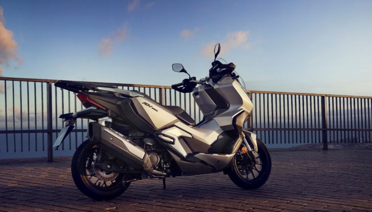 Honda ADV 350: ad Eicma 2021 debutta il fratello minore dell’X-ADV - Foto 8 di 16