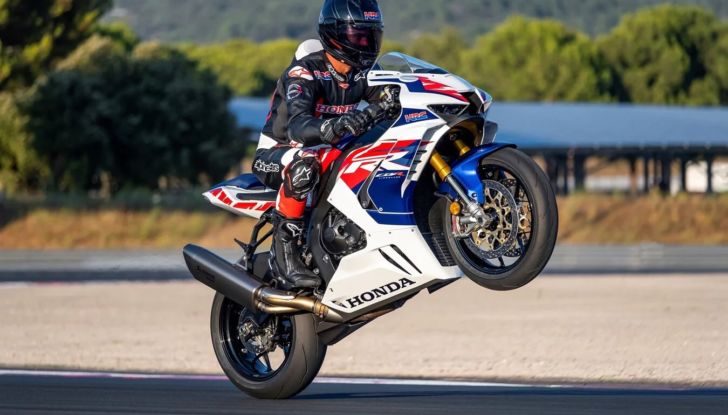 Honda CBR 250 RR 2022: una Fireblade in miniatura - Foto 19 di 31