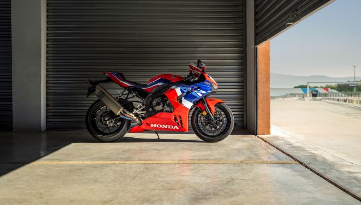 Honda CBR 250 RR 2022: una Fireblade in miniatura - Foto 6 di 31