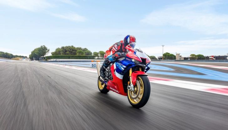 Honda CBR 250 RR 2022: una Fireblade in miniatura - Foto 22 di 31