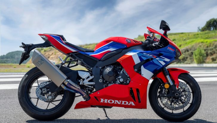 Honda CBR 250 RR 2022: una Fireblade in miniatura - Foto 9 di 31