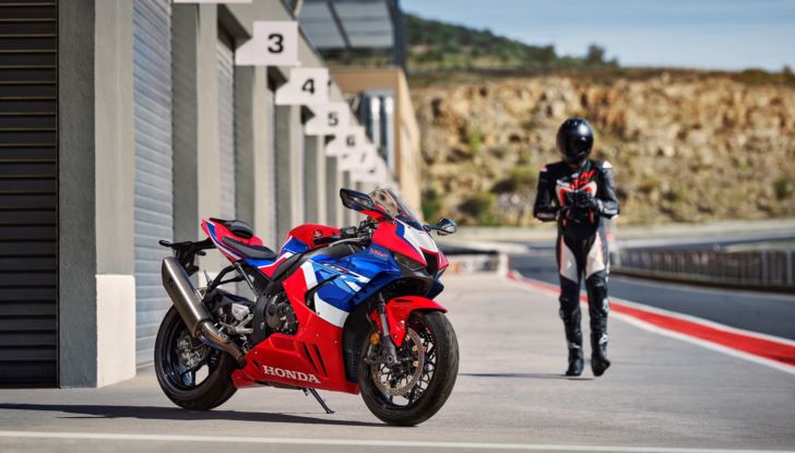 Honda CBR 250 RR 2022: una Fireblade in miniatura - Foto 5 di 31