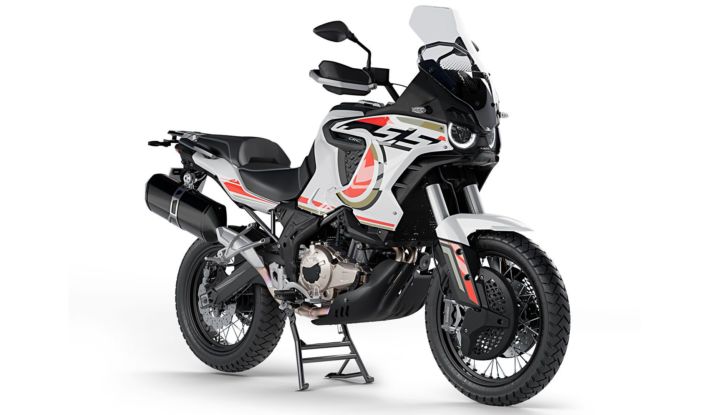 MV Agusta 9.5 Project, la maxi enduro è pronta al debutto ufficiale - Foto 4 di 12