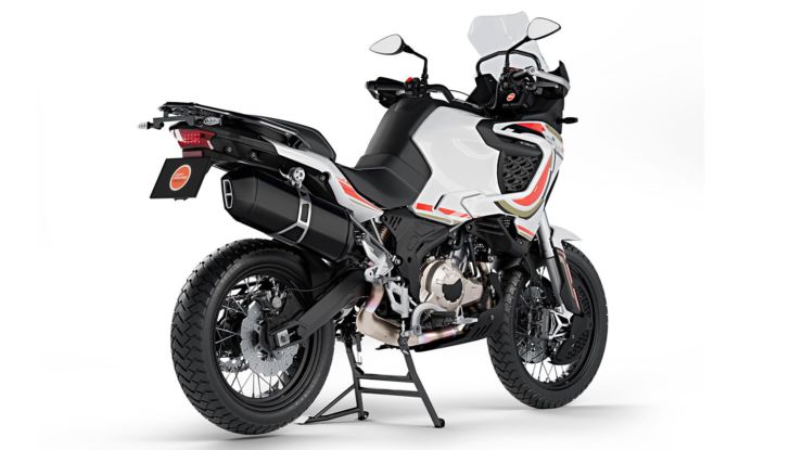 MV Agusta 9.5 Project, la maxi enduro è pronta al debutto ufficiale - Foto 7 di 12