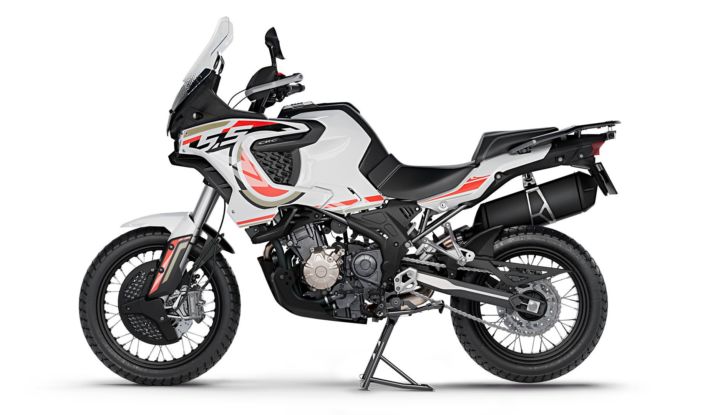 MV Agusta 9.5 Project, la maxi enduro è pronta al debutto ufficiale - Foto 9 di 12