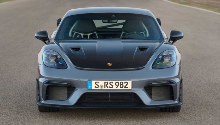 Lotta in famiglia: la Porsche 718 Cayman GT4 RS (anche Clubsport) sfida la 911 GT3! - Foto 7 di 23