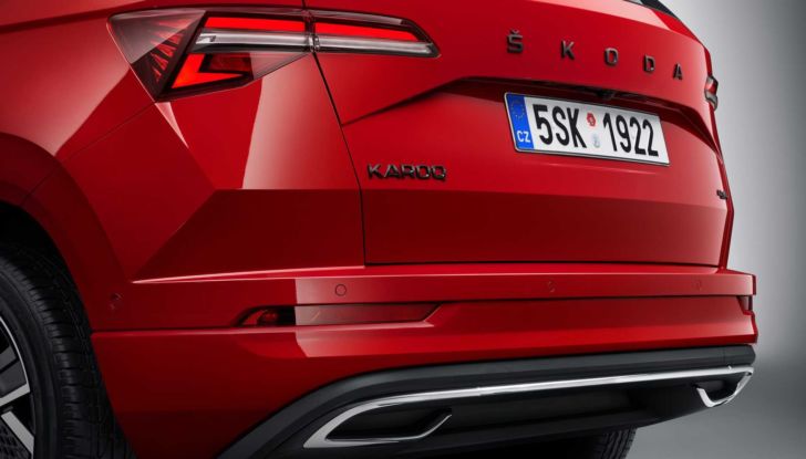 Skoda Karoq 2022: il restyling è ordinabile in Italia da 27.200 Euro - Foto 12 di 18