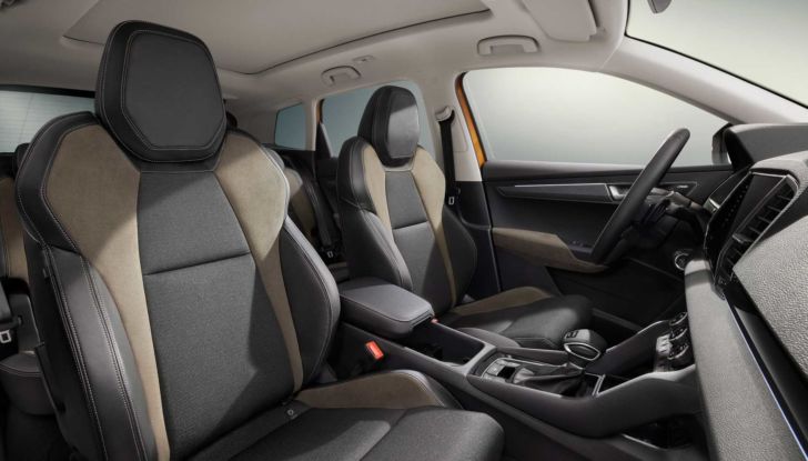 Skoda Karoq 2022: il restyling è ordinabile in Italia da 27.200 Euro - Foto 18 di 18