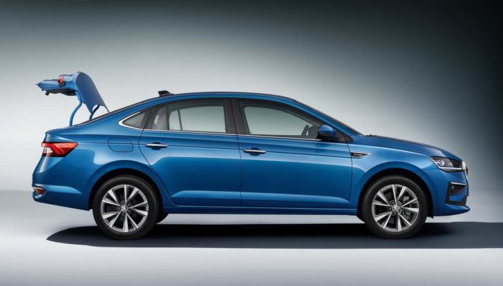 Skoda Slavia: la nuova berlina avrà solo motori a benzina - Foto 8 di 14