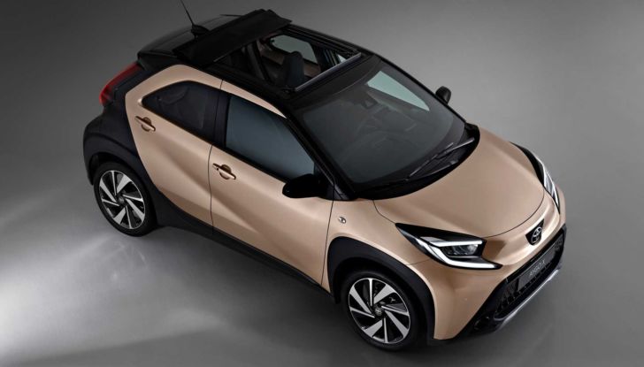 Toyota Aygo X prova su strada, caratteristiche e prezzi - Foto 7 di 13