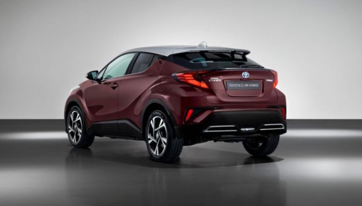 Toyota C-HR 2022: il restyling punta su un abitacolo ancora più digital - Foto 4 di 6