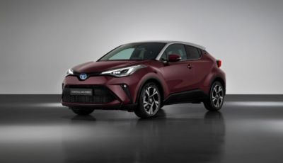 Toyota C-HR 2022: il restyling punta su un abitacolo ancora più digital