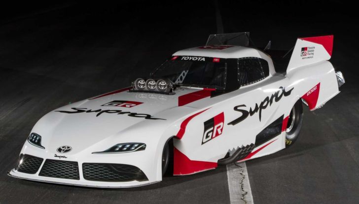 Toyota Supra: la “Funny Car” in versione dragster supera gli 11.000 cavalli! - Foto 4 di 6