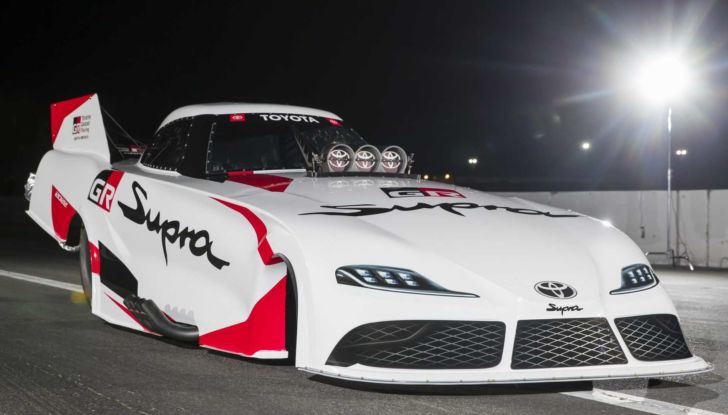 Toyota Supra: la “Funny Car” in versione dragster supera gli 11.000 cavalli! - Foto 6 di 6
