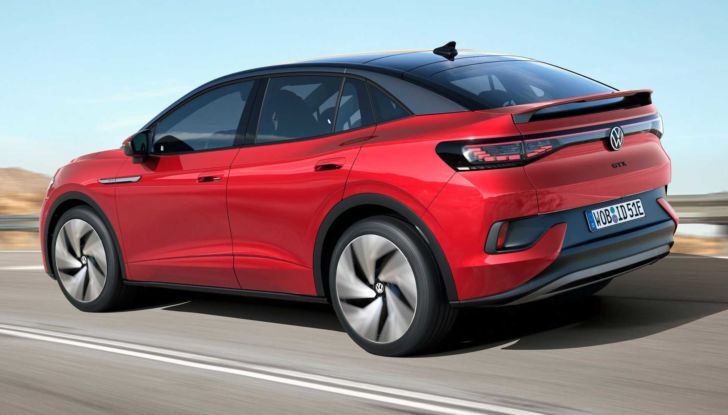 Volkswagen ID.5: svelato il primo SUV Coupé elettrico (anche GTX) da 299 CV - Foto 12 di 17