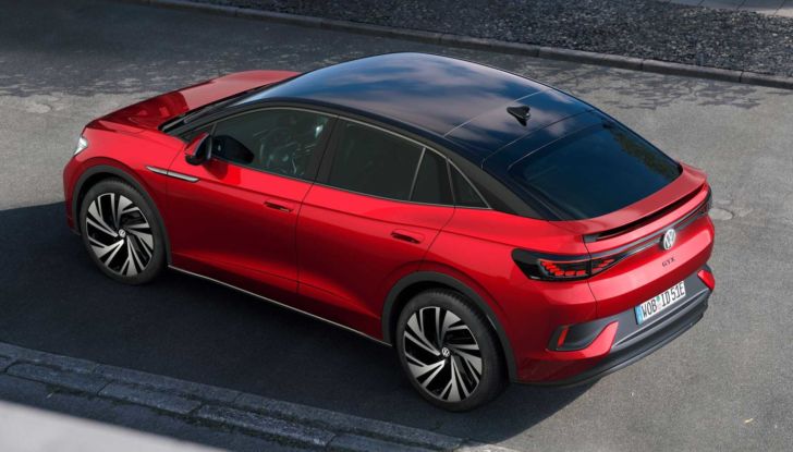 Volkswagen ID.5: svelato il primo SUV Coupé elettrico (anche GTX) da 299 CV - Foto 13 di 17
