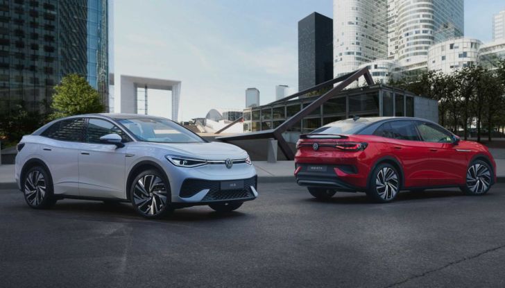 Volkswagen ID.5: svelato il primo SUV Coupé elettrico (anche GTX) da 299 CV - Foto 3 di 17
