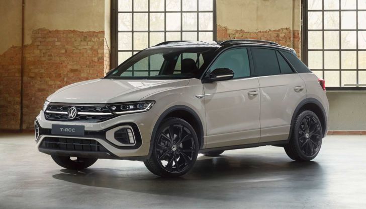 Volkswagen T-Roc: la prova su strada del restyling 2022 - Foto 3 di 19
