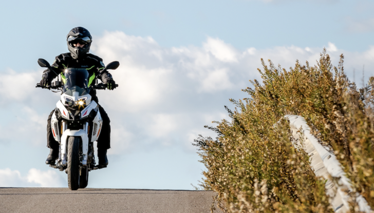 Benelli TRK 251: la piccola pesarese si rifà il look - Foto 13 di 13