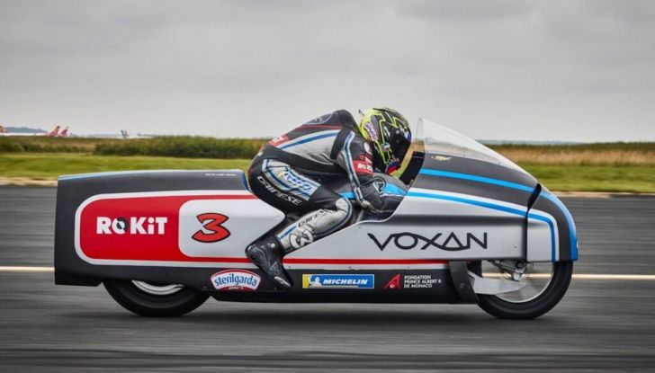 Max Biaggi da record: 470 km/h in sella a Voxan Wattman elettrica - Foto 8 di 8