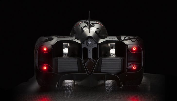 McMurtry Spéirling: la Batmobile (compatta) a zero emissioni ma con 1000 CV - Foto 5 di 12