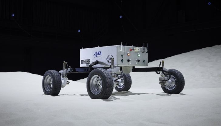 Nissan svela un nuovo prototipo di Rover lunare - Foto 2 di 11