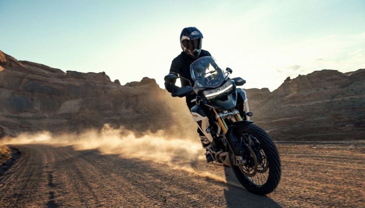 Triumph Tiger 1200, svelato il nuovo modello - Foto 4 di 17