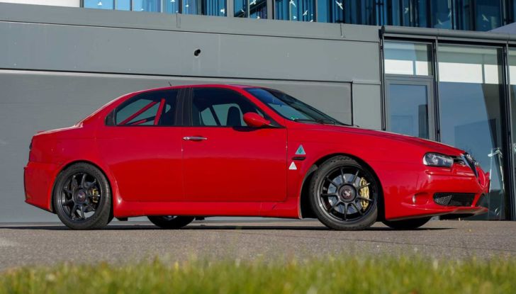 Alfa Romeo 156: questa GTA modificata chiude il cerchio con la Giulia GTAm - Foto 6 di 21