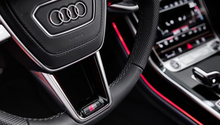 Audi A8 TFSI e 2022: l’ibrida plug-in arriva a marzo da 115.500 Euro - Foto 14 di 17