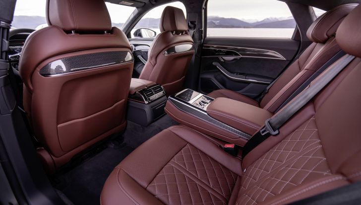 Audi A8 TFSI e 2022: l’ibrida plug-in arriva a marzo da 115.500 Euro - Foto 17 di 17