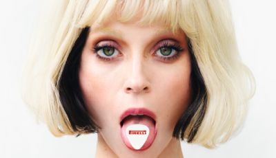 Calendario Pirelli 2022: Bryan Adams omaggia i 150 anni del marchio italiano