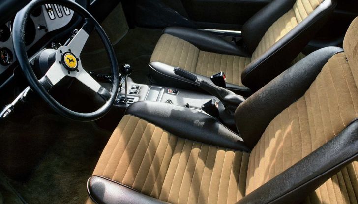 Questa Ferrari 308 GT4 piena di ruggine è in vendita all’asta: perchè? - Foto 9 di 10