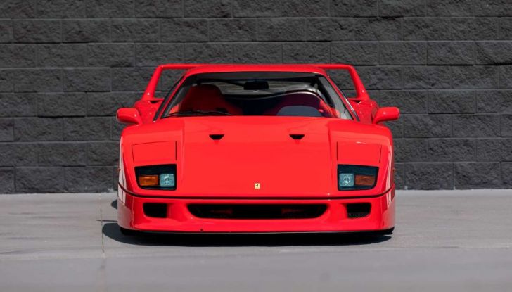 La “regina” torna in vendita: all’asta una delle ultime Ferrari F40 del 1992! - Foto 2 di 12