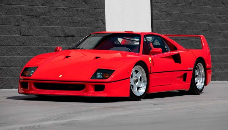 La “regina” torna in vendita: all’asta una delle ultime Ferrari F40 del 1992! - Foto 3 di 12
