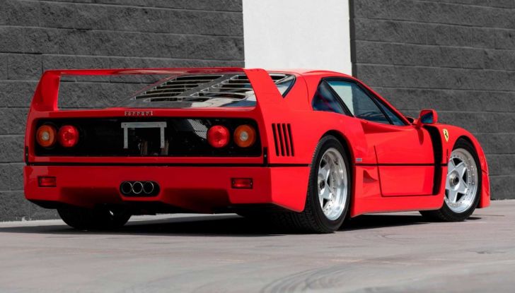 La “regina” torna in vendita: all’asta una delle ultime Ferrari F40 del 1992! - Foto 5 di 12
