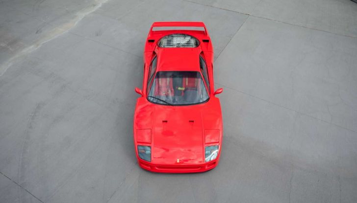 La “regina” torna in vendita: all’asta una delle ultime Ferrari F40 del 1992! - Foto 7 di 12