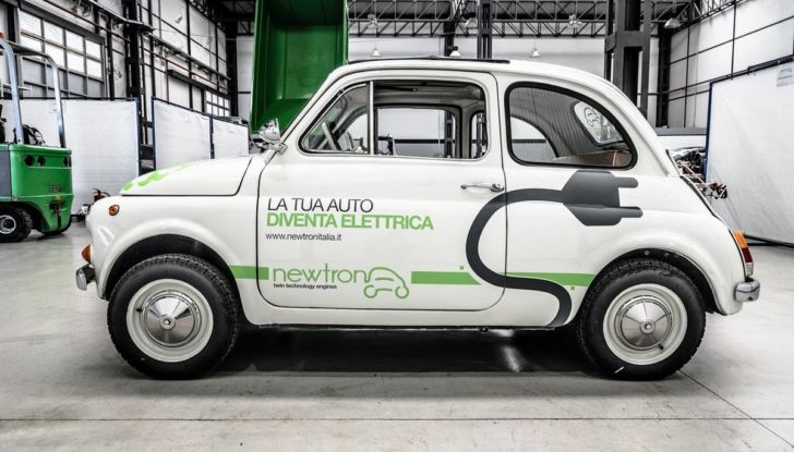 Retrofit elettrico: le nuove regole dal 1° ottobre per auto, moto e furgoni - Foto 1 di 12