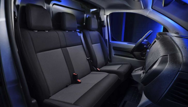 Fiat Professional presenta il nuovo Scudo, disponibile anche in versione elettrica - Foto 11 di 15
