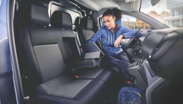 Fiat Professional presenta il nuovo Scudo, disponibile anche in versione elettrica - Foto 12 di 15