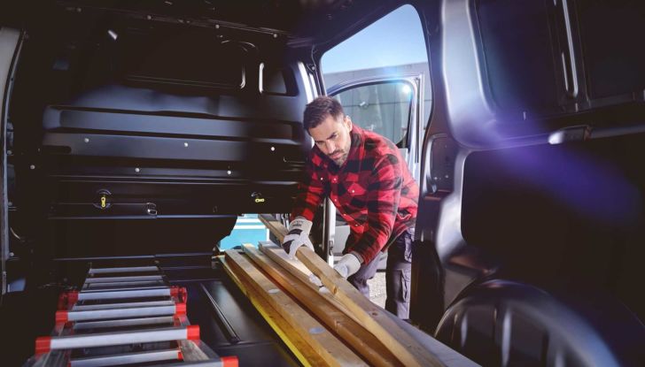 Fiat Professional presenta il nuovo Scudo, disponibile anche in versione elettrica - Foto 14 di 15