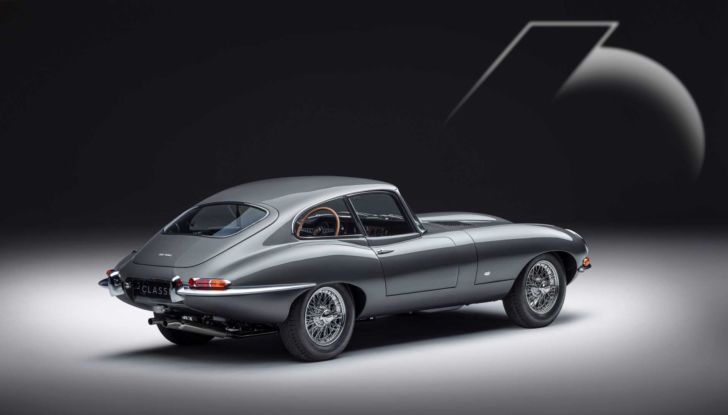 Jaguar E-Type: Diabolik torna al volante della “pantera nera”! - Foto 6 di 7
