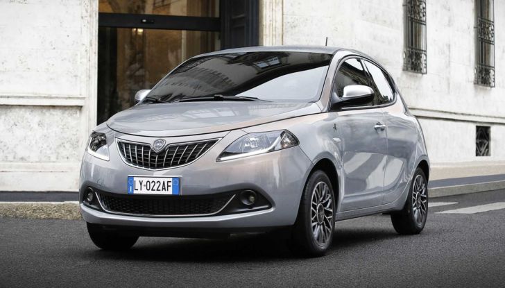 Lancia Ypsilon: la versione Alberta Ferretti parte da 13.950 Euro - Foto 2 di 6